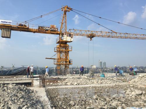 Phá bỏ phần sai phạm có thể ảnh hưởng đến kết cấu công trình 8B Lê Trực 